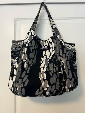 Marimekko ‘Paatsama’ Shoulder Tote: Blk/ Wht / Gray